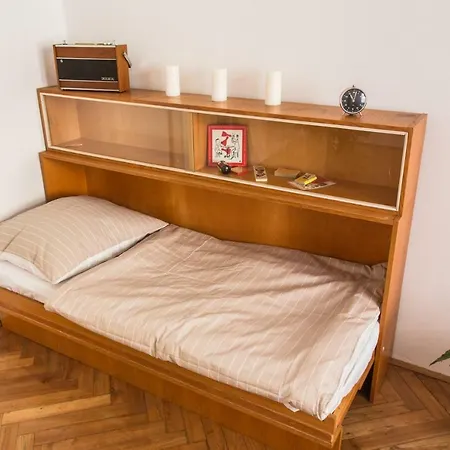 City Center Classic Apartment *