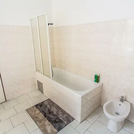 City Center Classic Apartment *